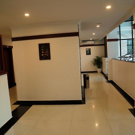 Hotel Savera Park Thrissur Ngoại thất bức ảnh