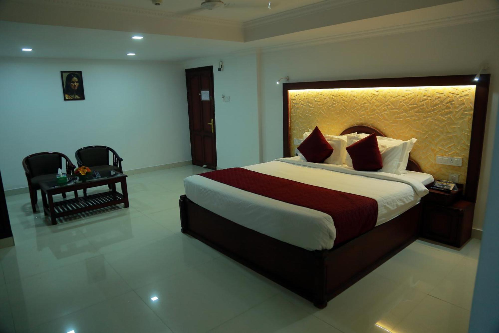 Hotel Savera Park Thrissur Ngoại thất bức ảnh