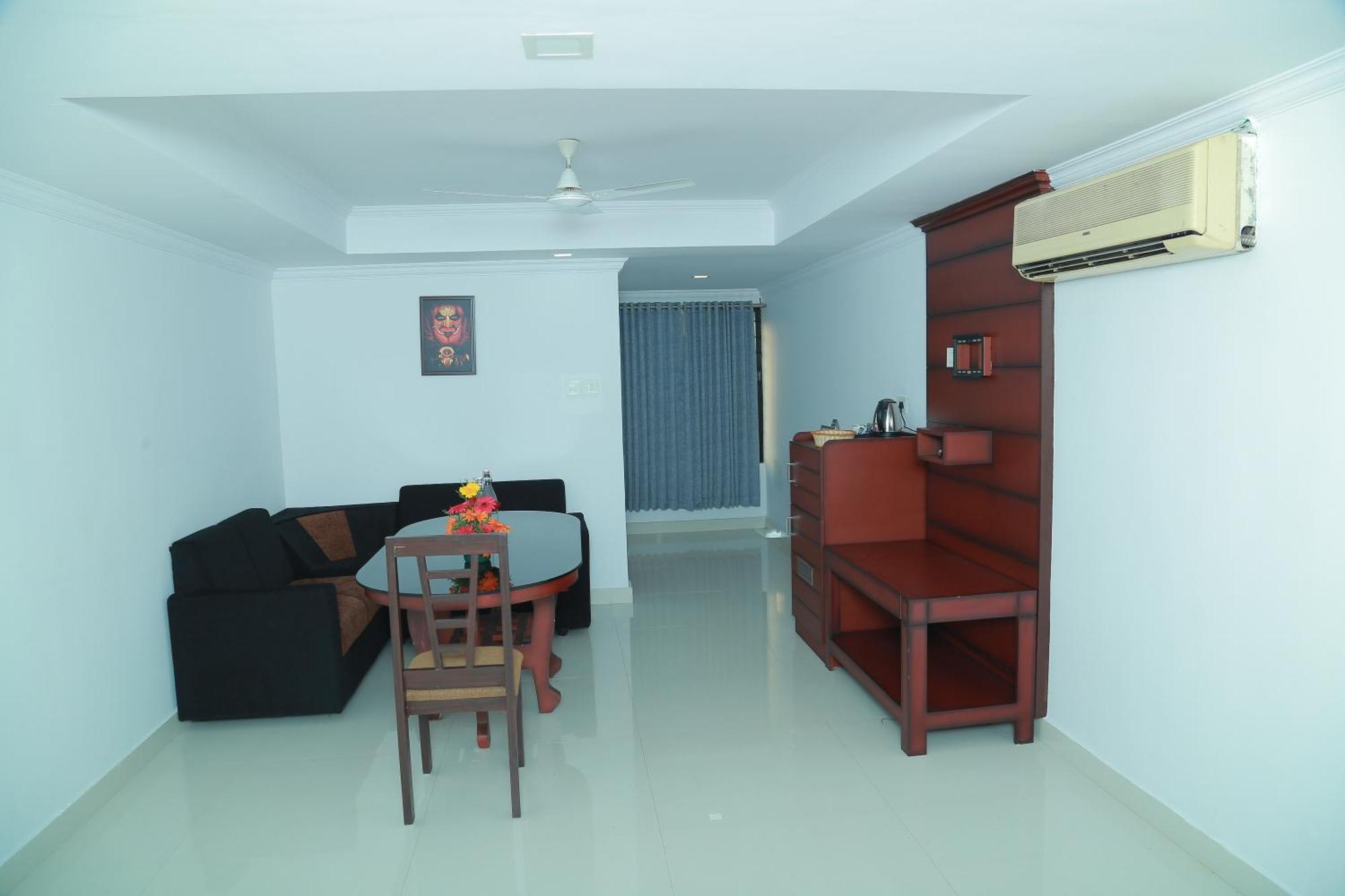 Hotel Savera Park Thrissur Ngoại thất bức ảnh