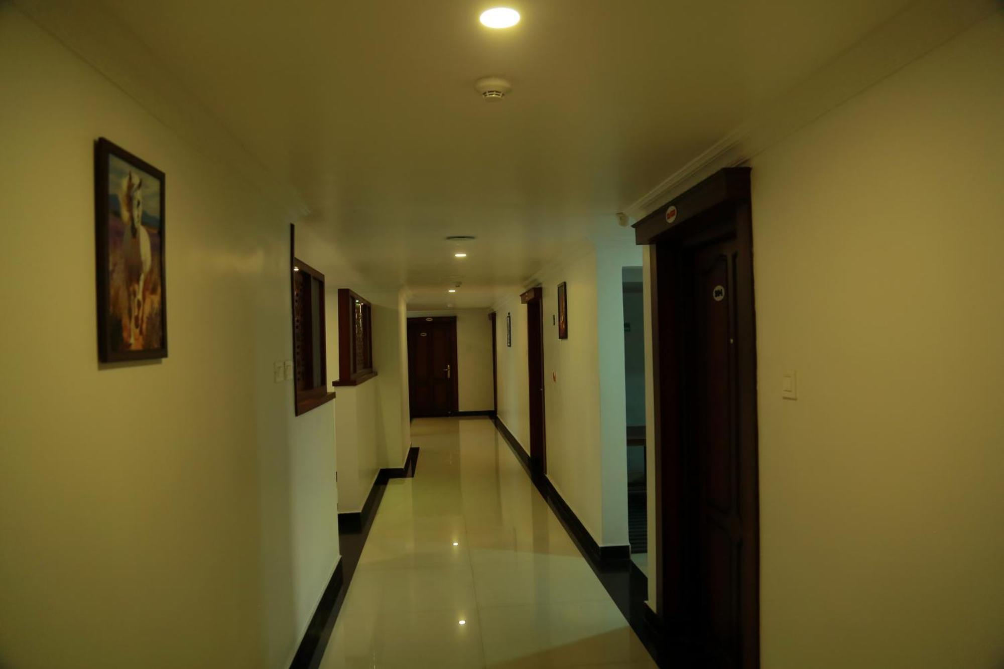 Hotel Savera Park Thrissur Ngoại thất bức ảnh